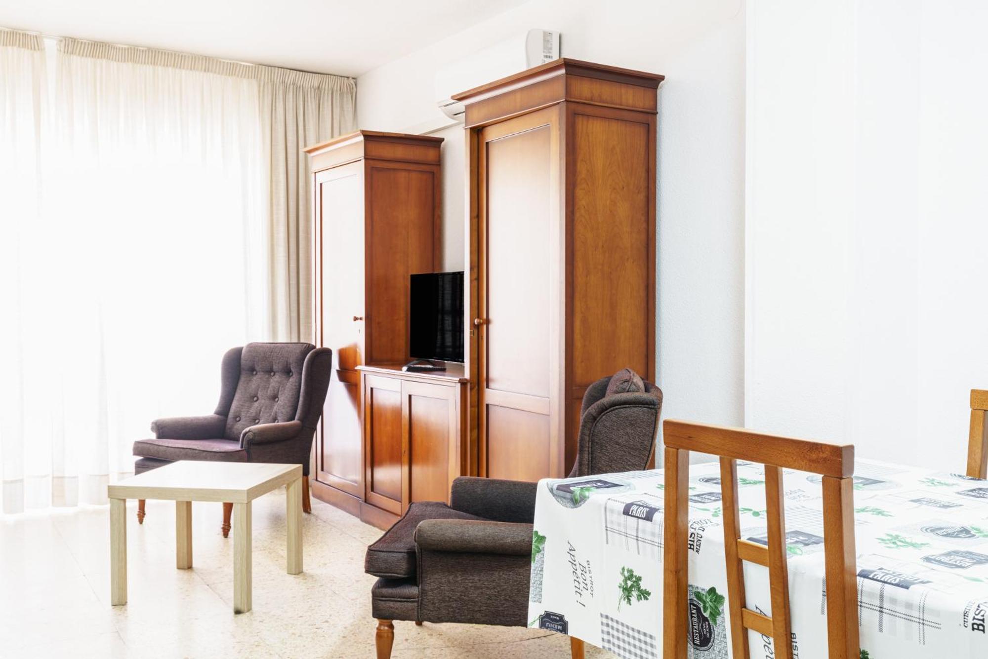 Apartamentos Maja Benidorm Bagian luar foto