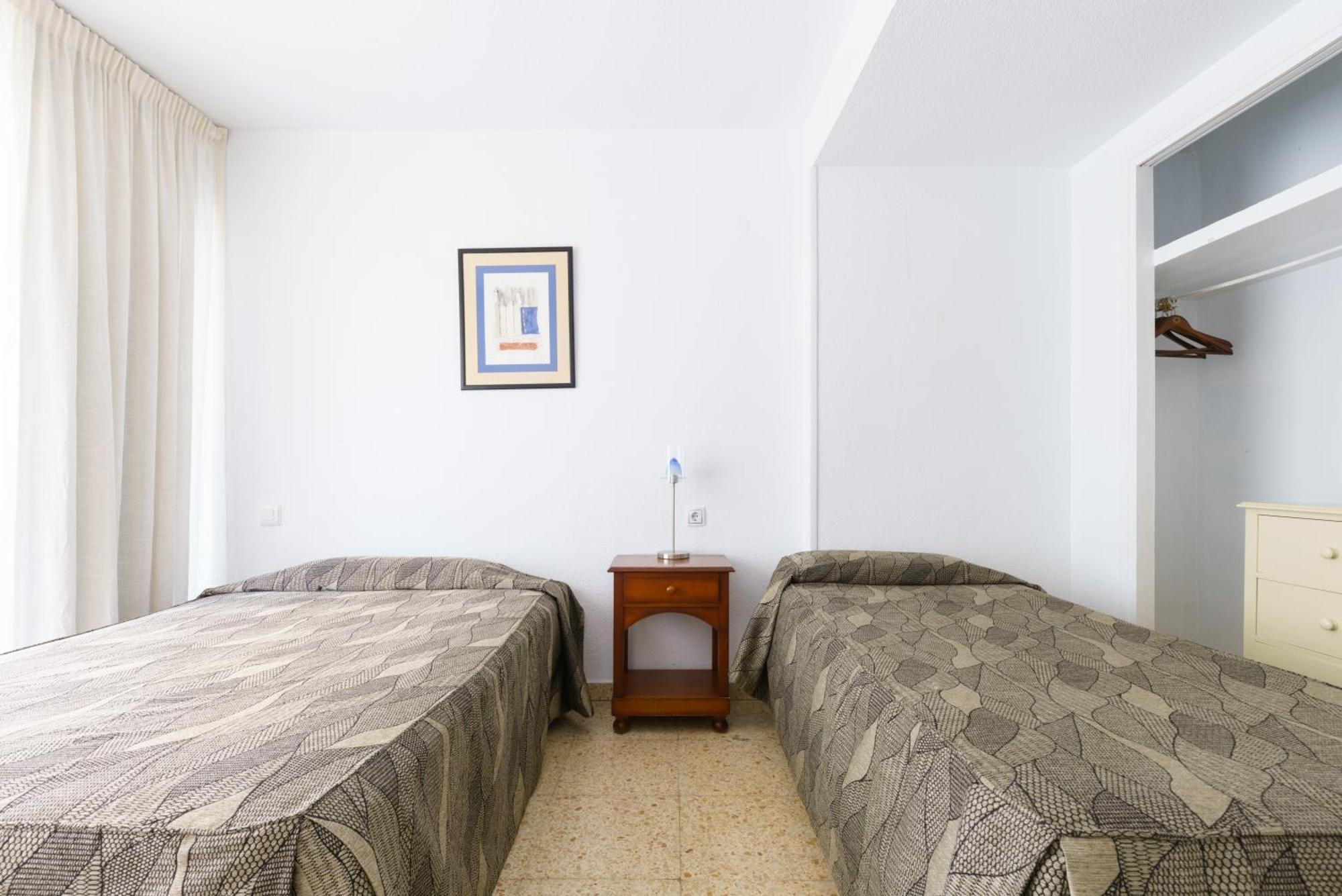 Apartamentos Maja Benidorm Bagian luar foto