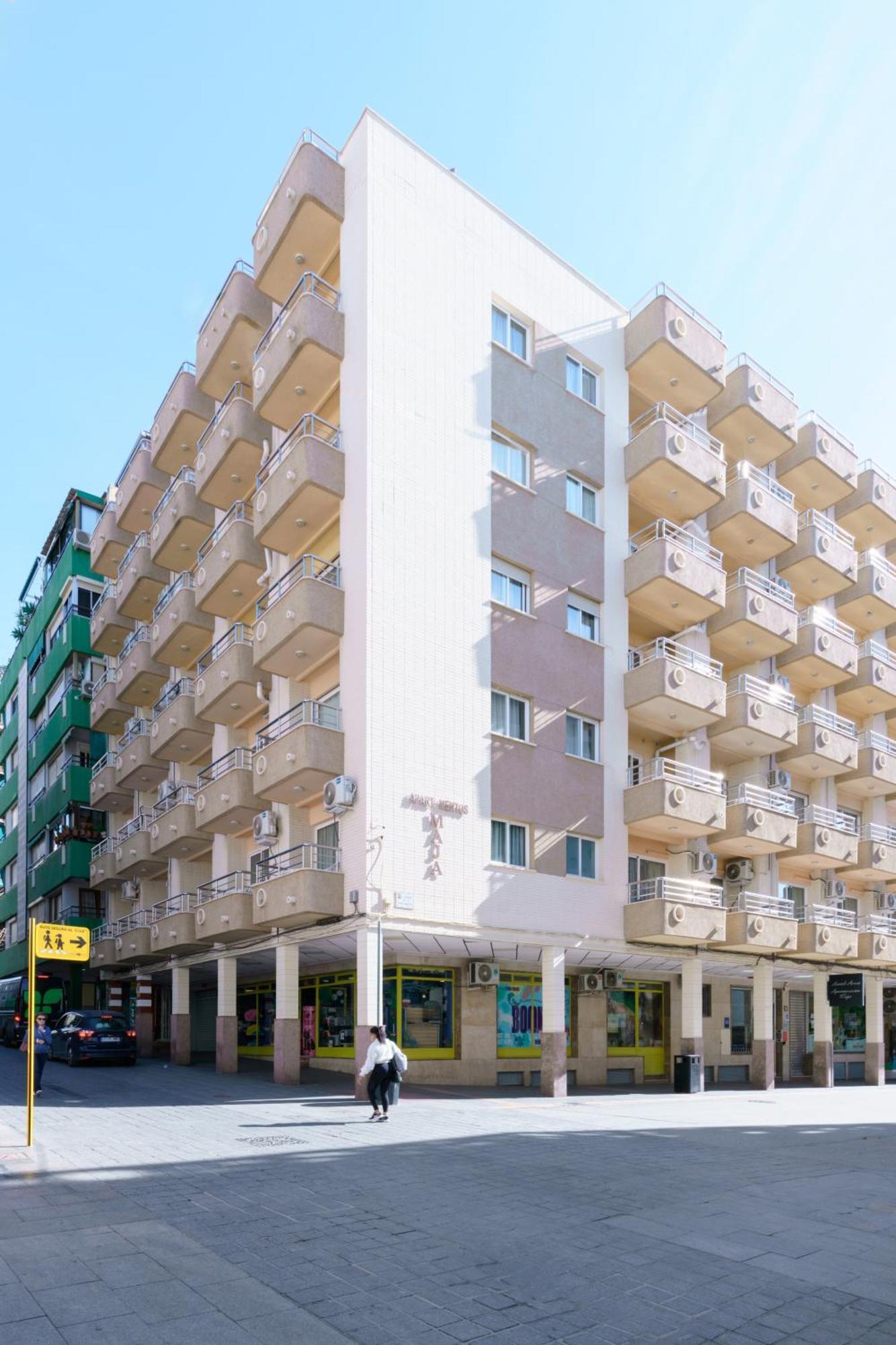 Apartamentos Maja Benidorm Bagian luar foto